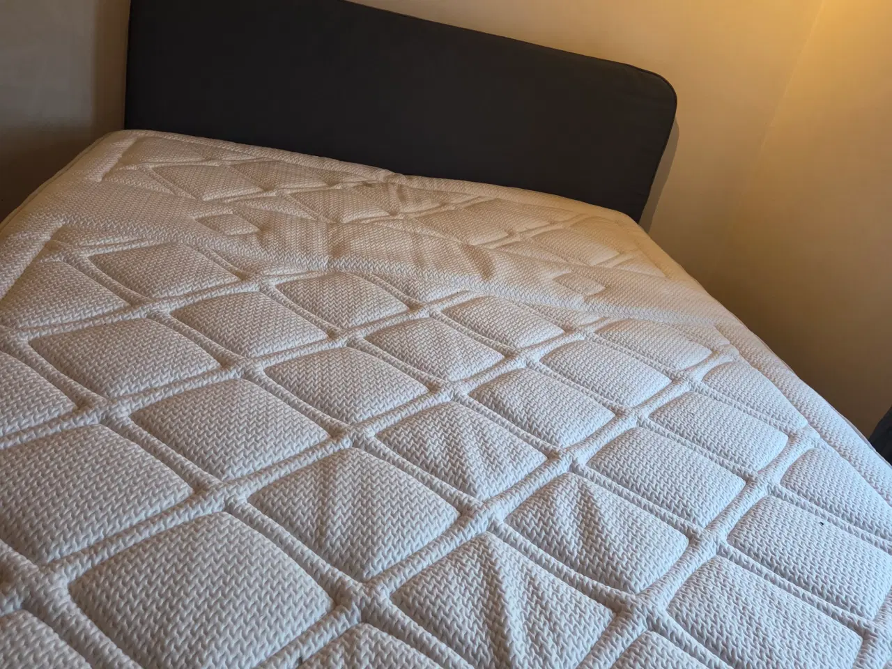 Billede 4 - Seng i god kvalitet 