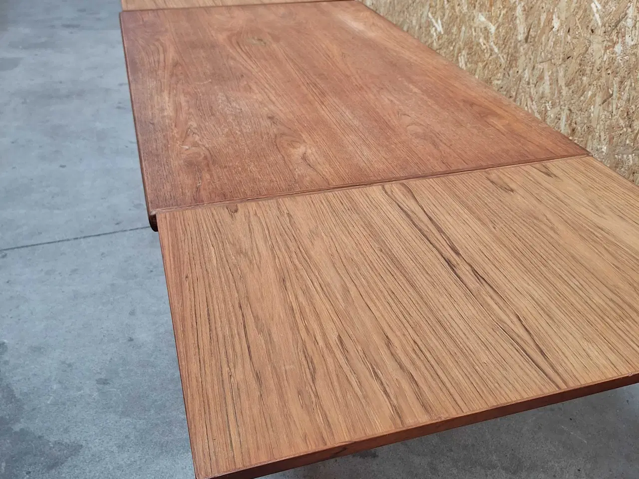 Billede 2 - Teak spisebord