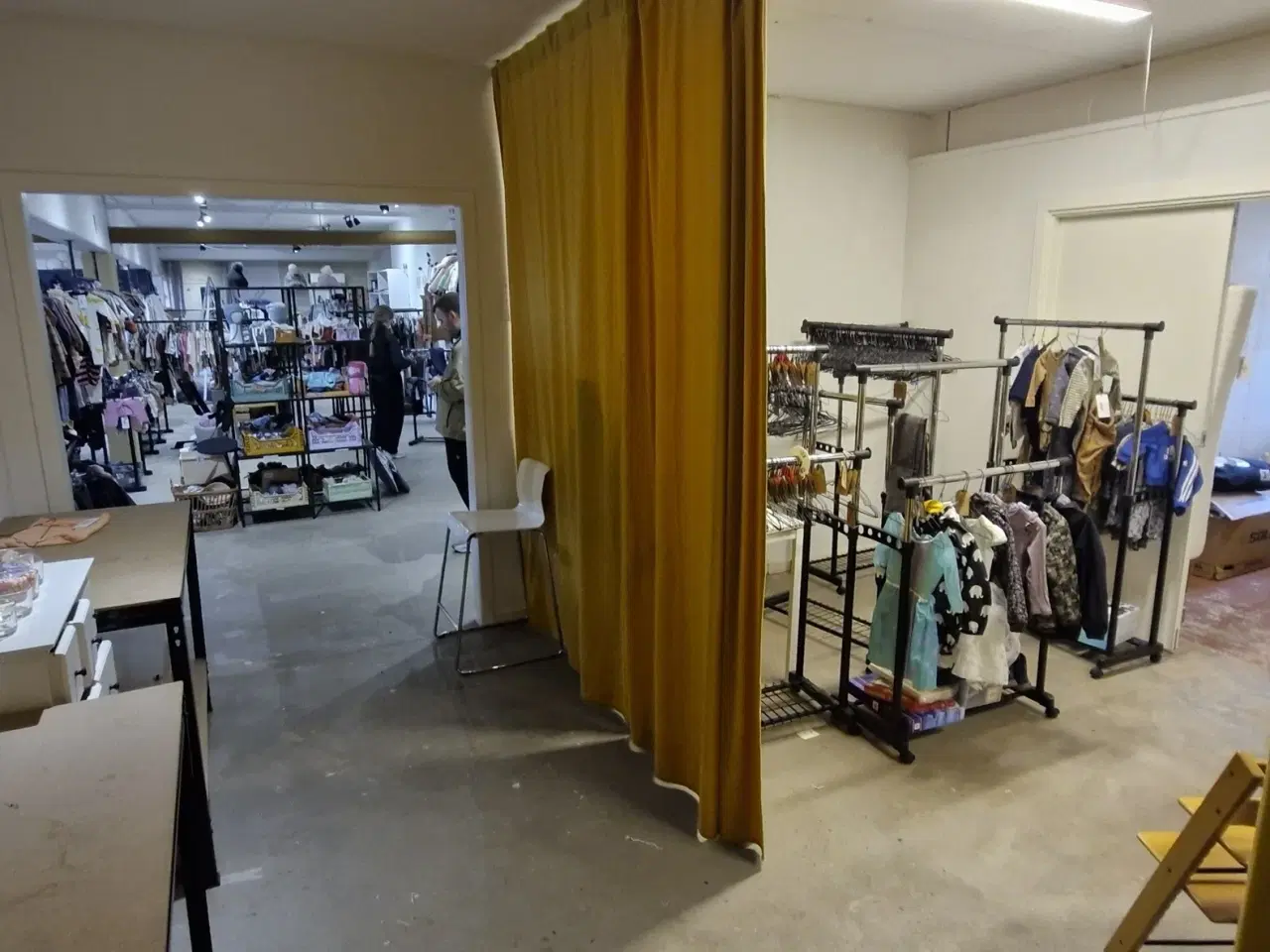 Billede 19 - Regulært flot butikslokale. Butik. Showroom. Kontor. Lager. Værksted og lign