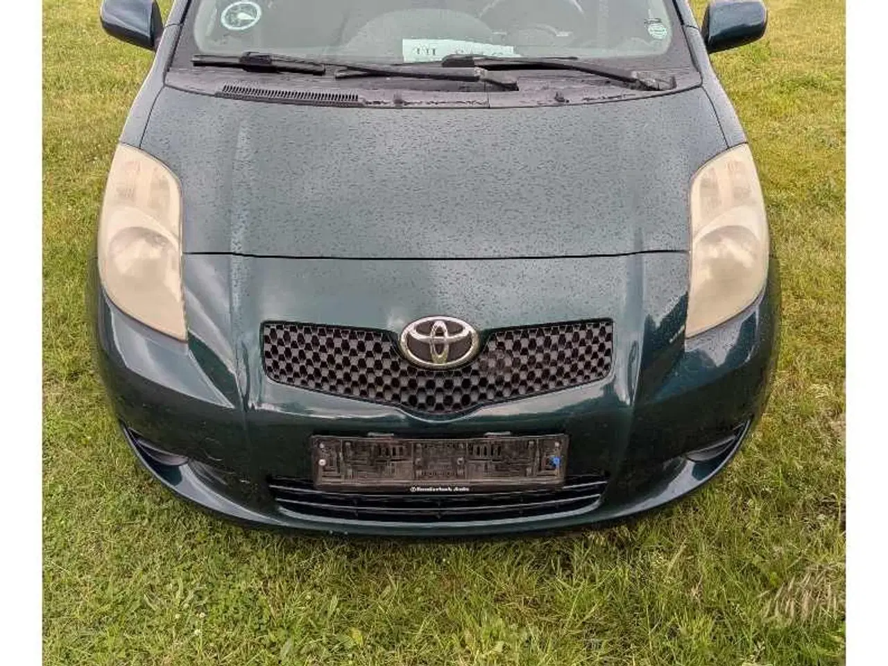 Billede 2 - Yaris 1.4-4d 2007