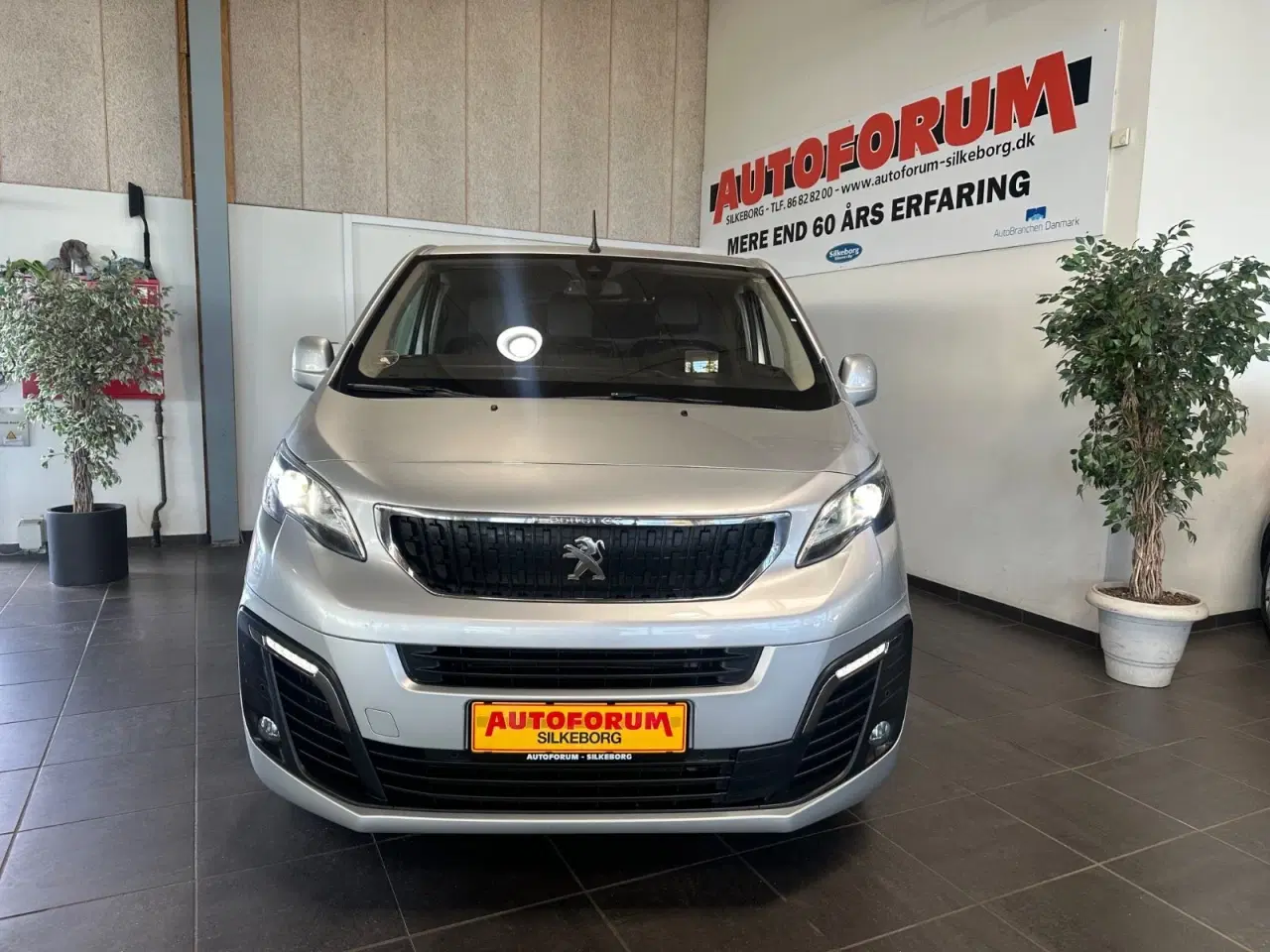 Billede 2 - Peugeot Expert 2,0 BlueHDi 180 L3 Ultimate EAT6 Van