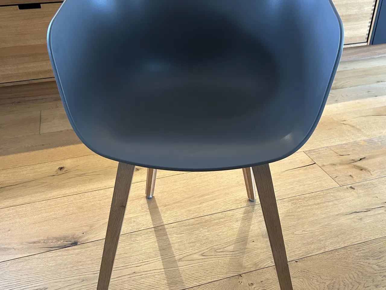 Billede 1 - Spisebordsstol grå HAY