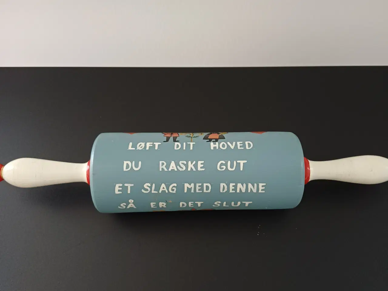 Billede 1 - Gammel kagerulle med dekoration