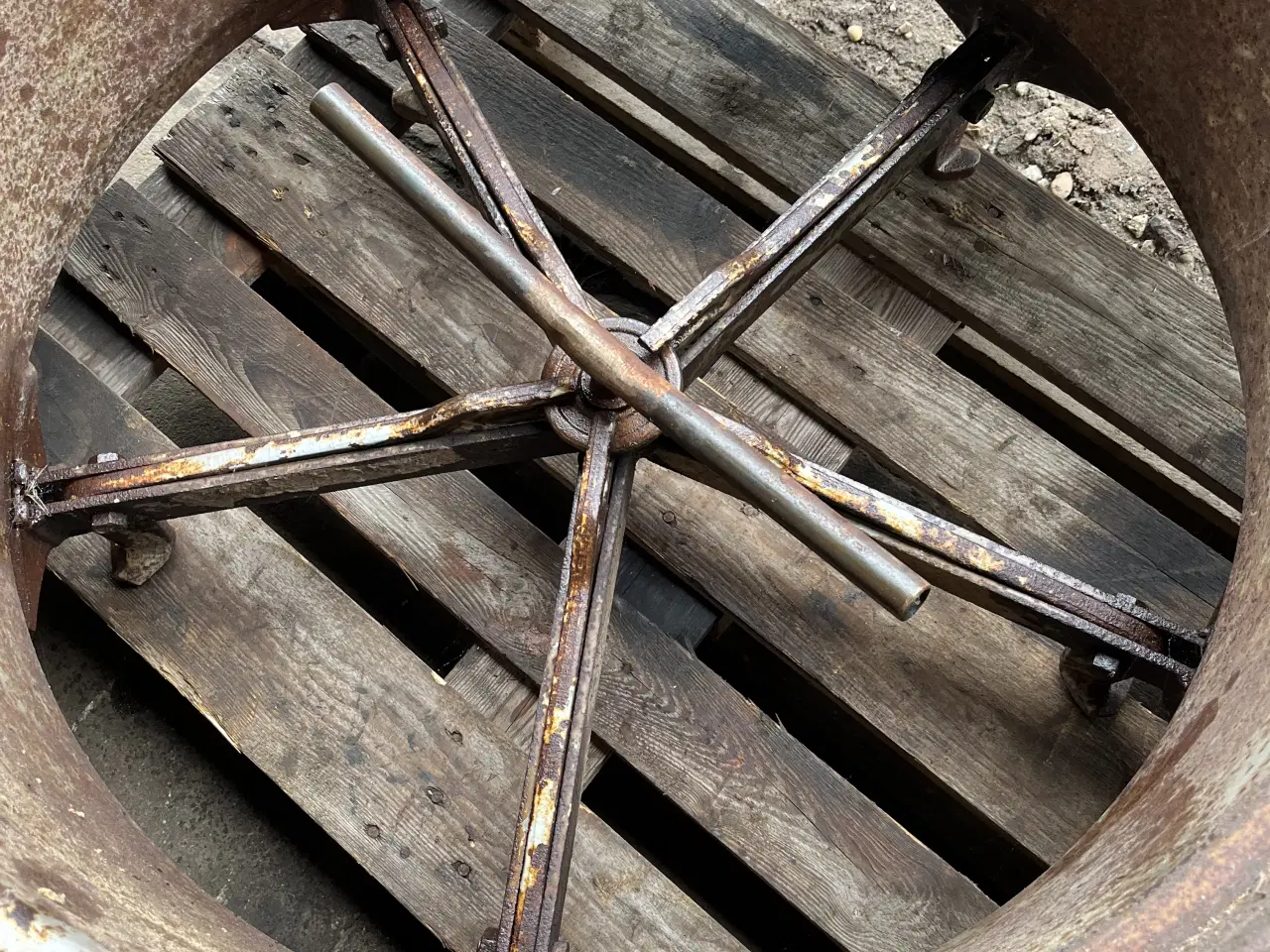 Billede 2 - Tvillinghjul 16,9-34 pris 1000kr