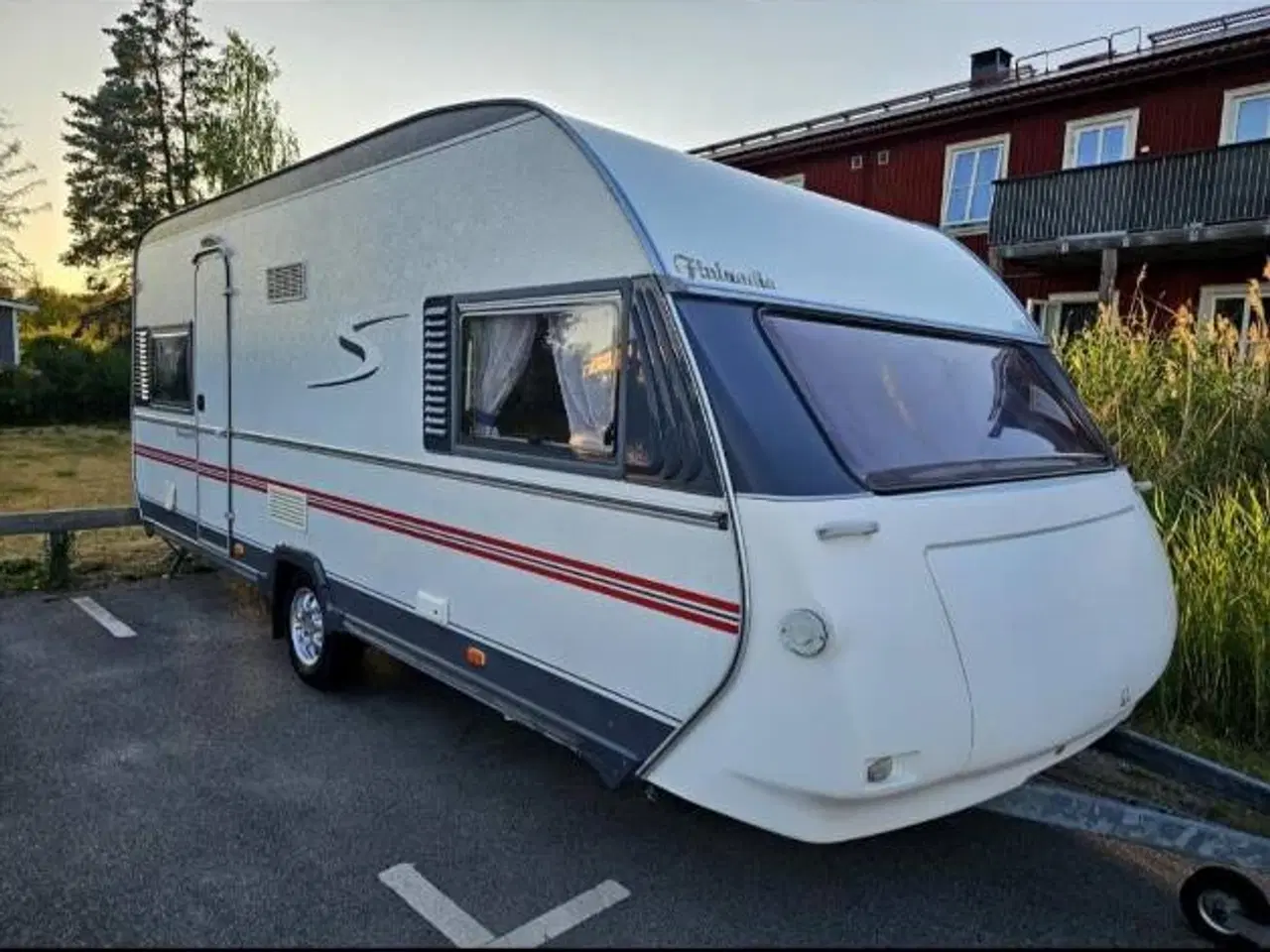 Billede 1 - Lej campingvogn