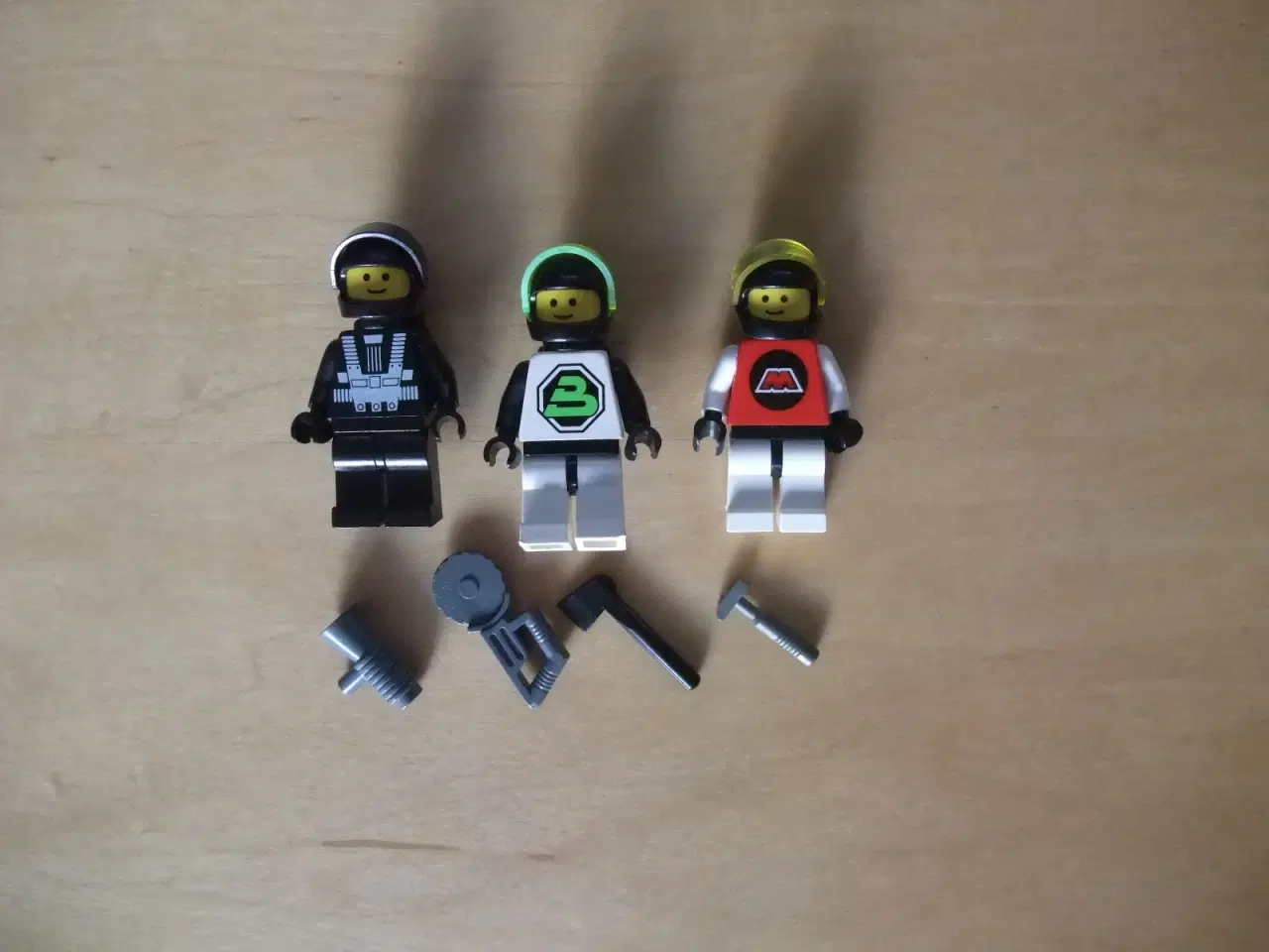 Billede 2 - Lego Blacktron Figurer+Tilbehør