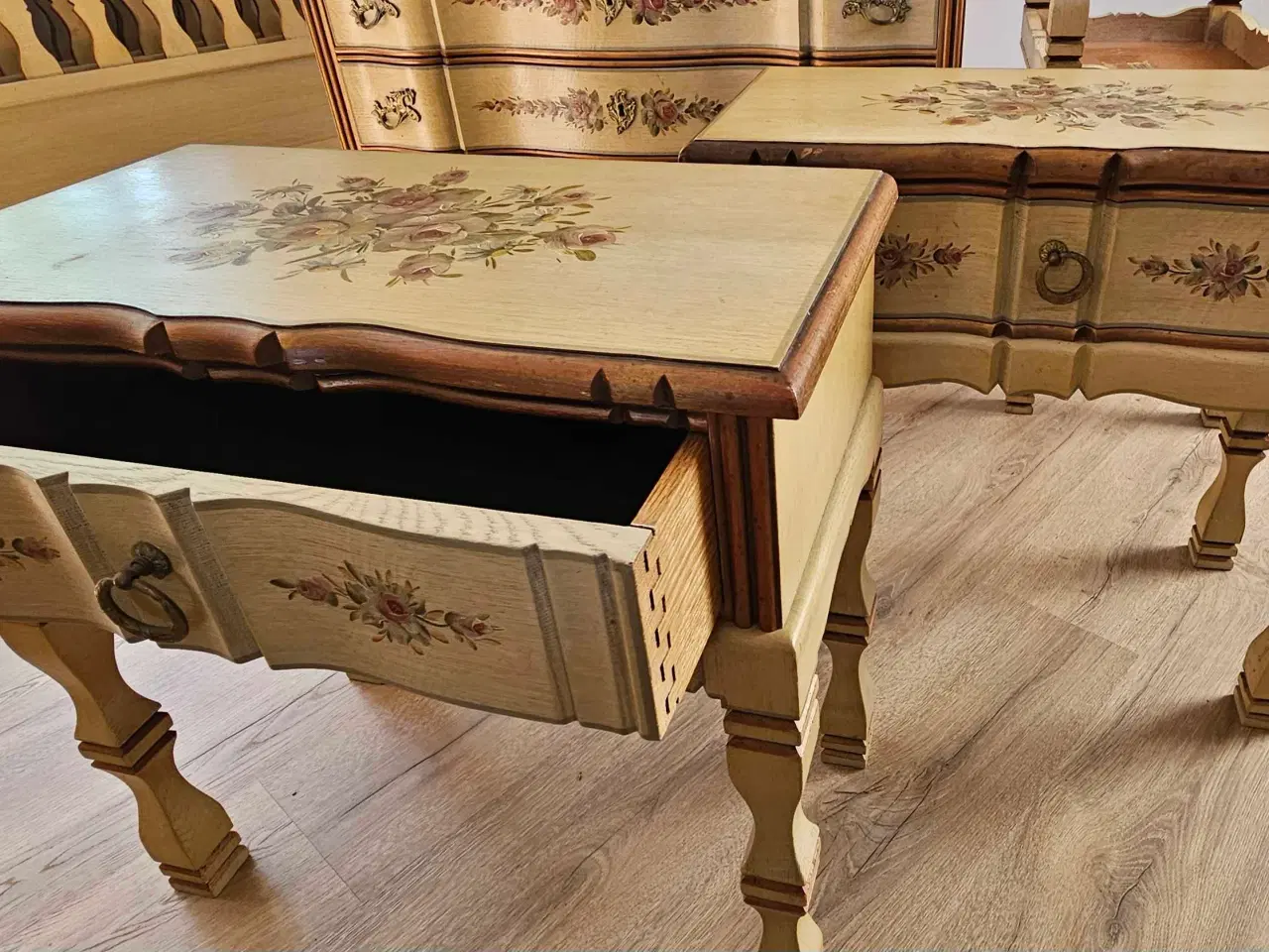 Billede 5 - Snedker soveværelse møbler 