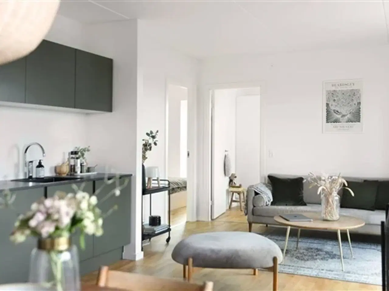 Billede 1 - Fælledkarréen - Flot 1-værelses lejlighed med olivengrønt køkken, København S, København