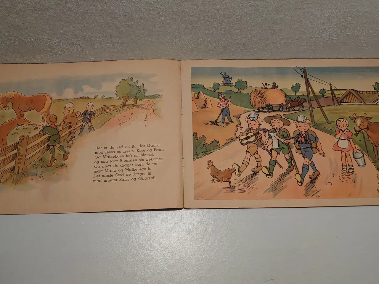 Billede 4 - Aage Hermann:Vandreturen.ill.Pålsson. Før 1948.