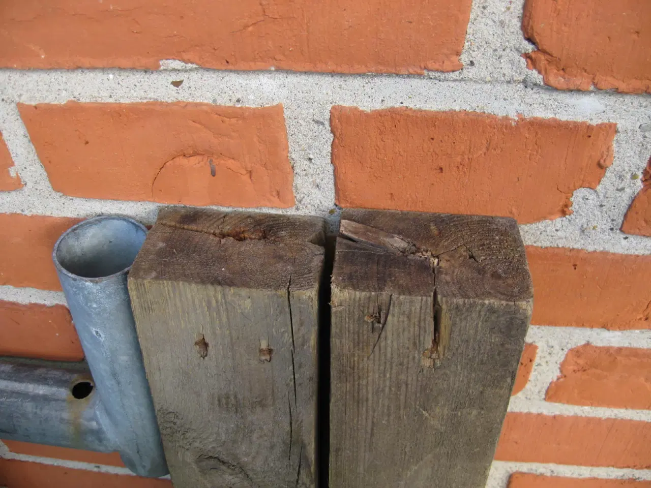 Billede 2 - Trykimprægnerede Stolper/Brædder/Lægter - Brugte