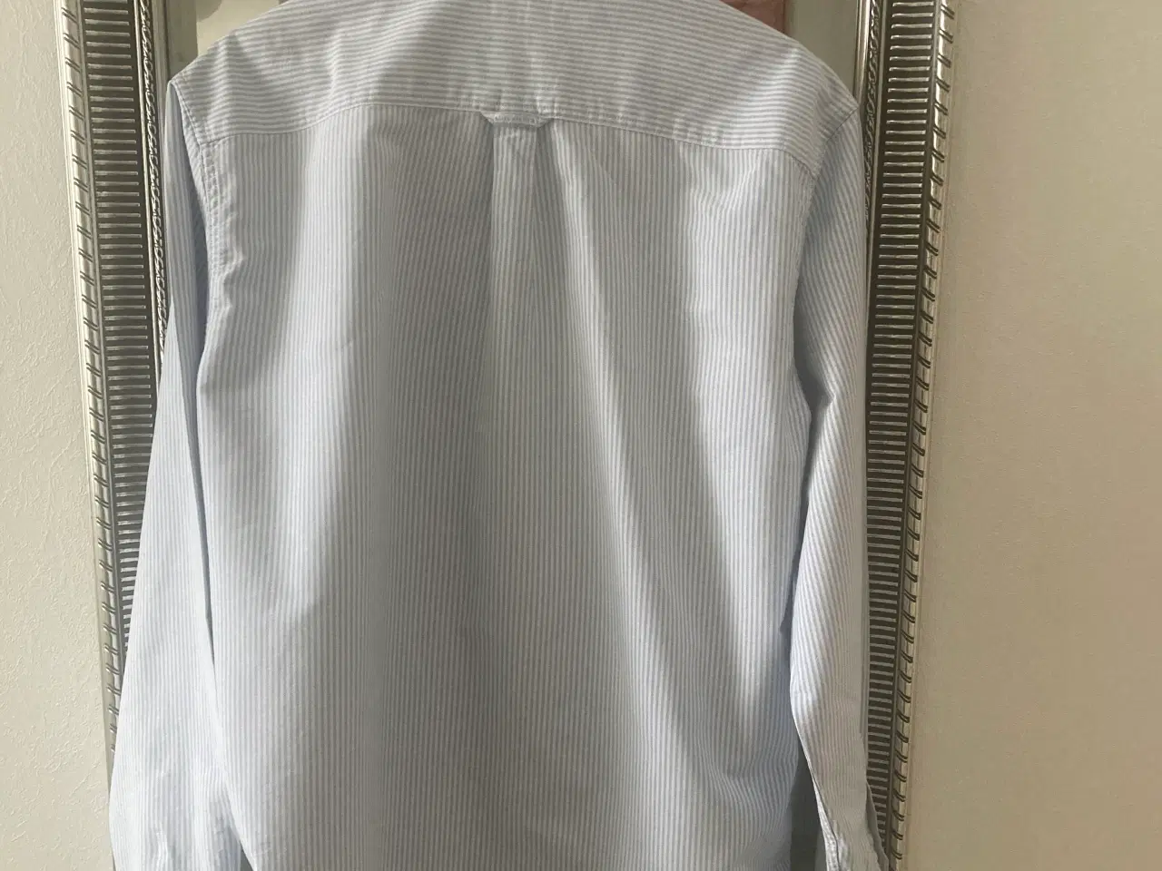 Billede 4 - Blå- og hvidstribet herreskjorte str XL