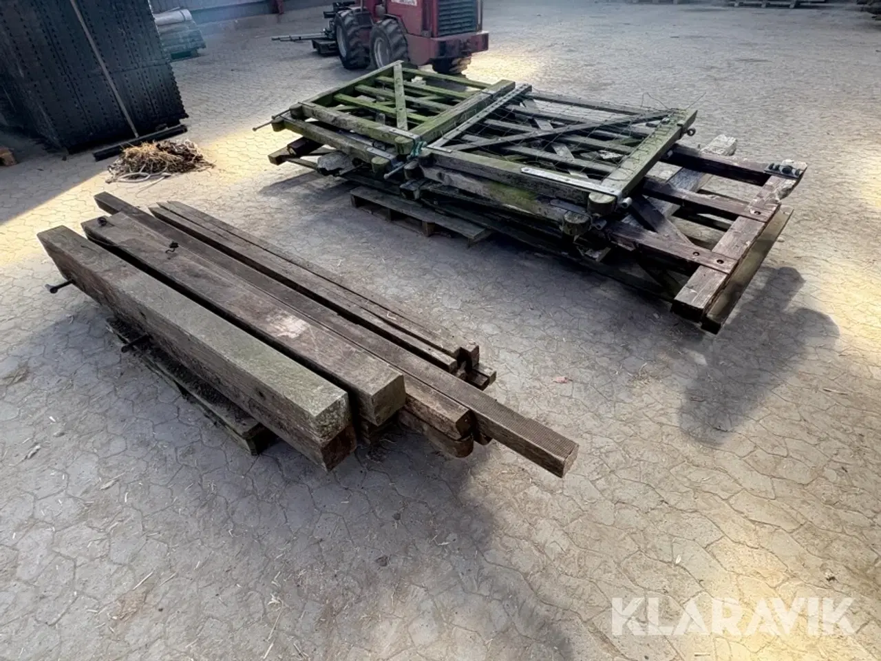 Billede 1 - Stolper og hegnslåger assorteret