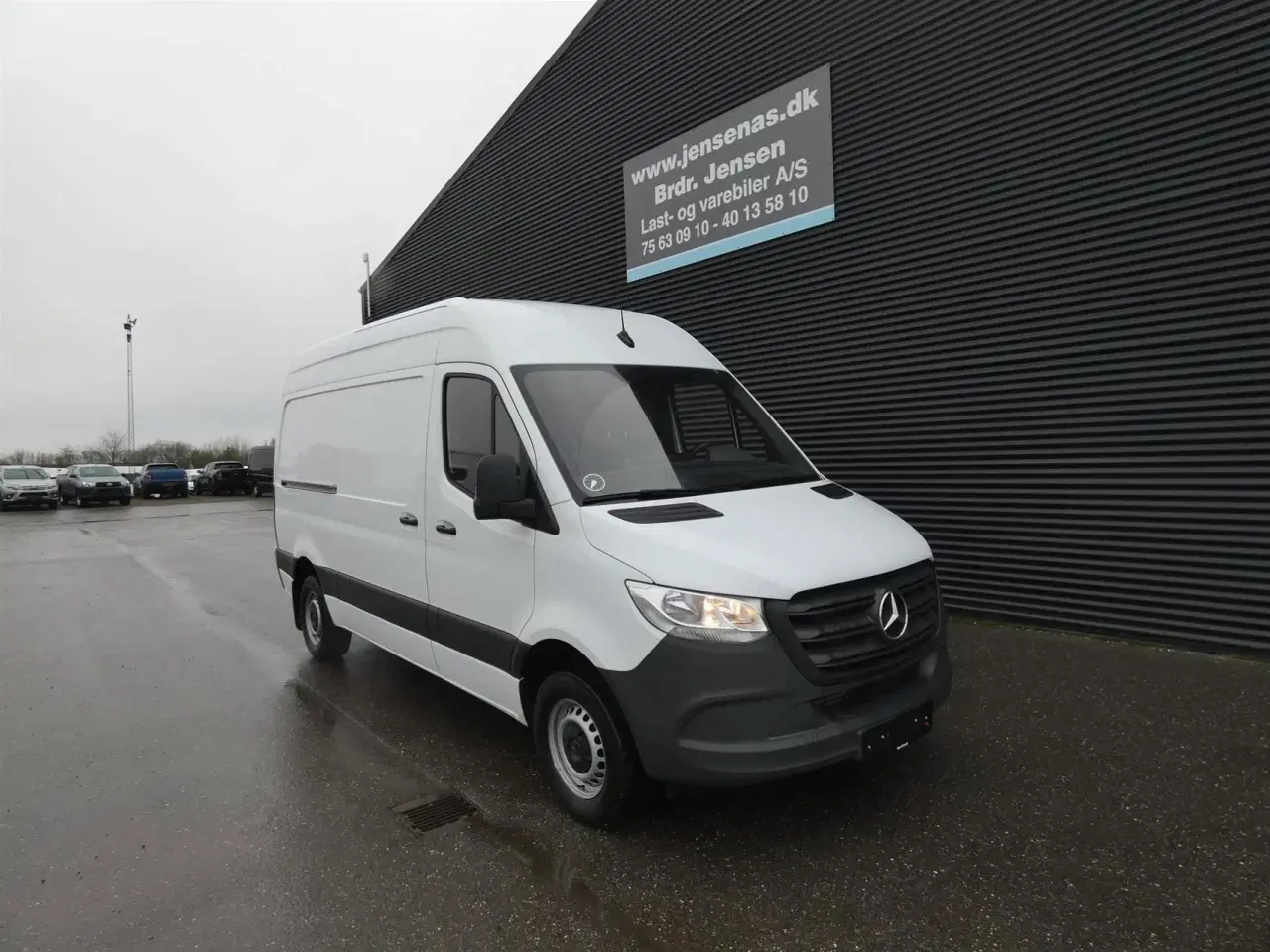 Billede 1 - Mercedes-Benz Sprinter 317 2,0 CDI A2 H2 RWD 9G-Tronic 170HK Van Aut.