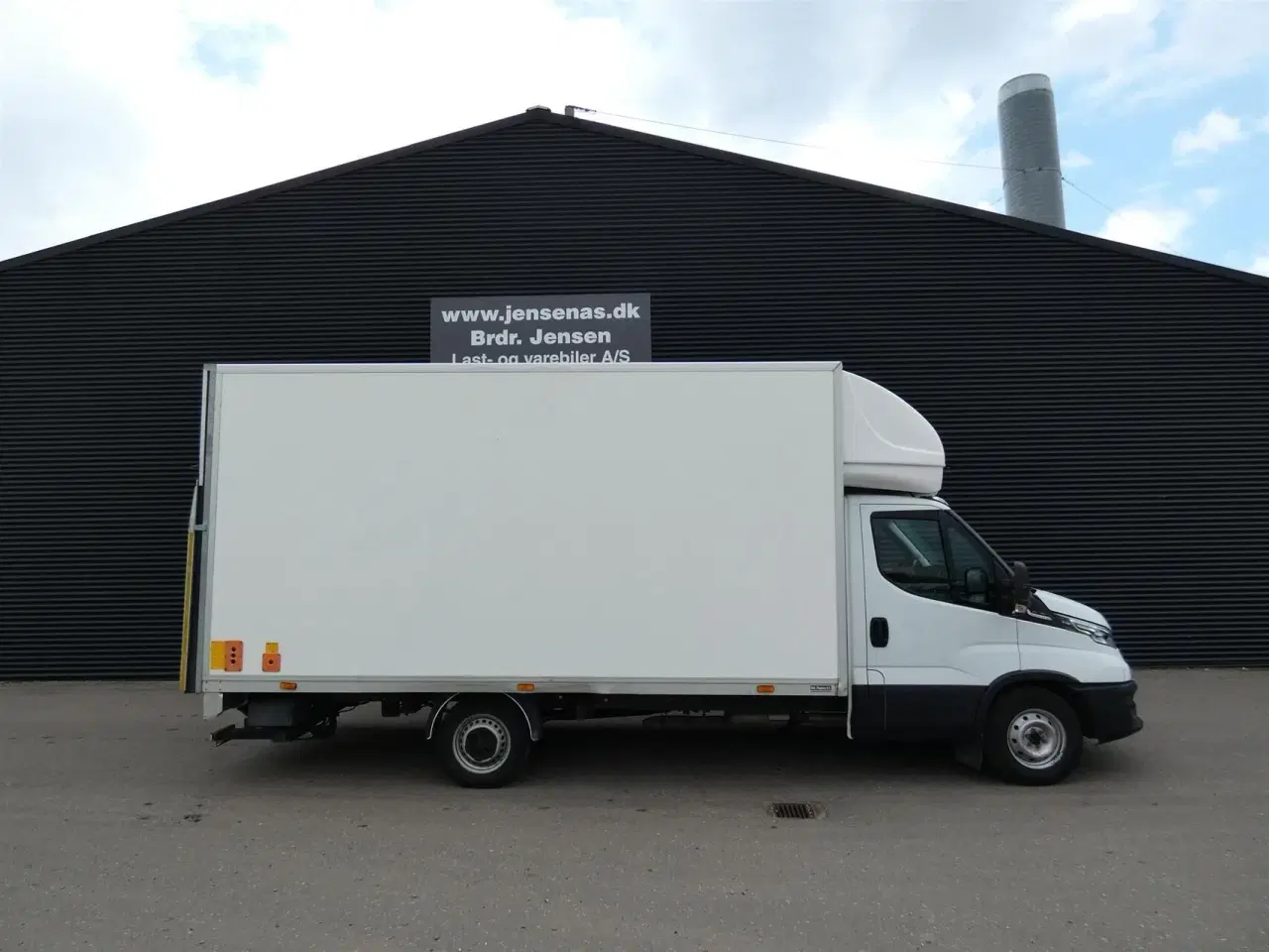 Billede 1 - Iveco Daily 35S18 4100mm 3,0 D 180HK Ladv./Chas. 8g Aut.