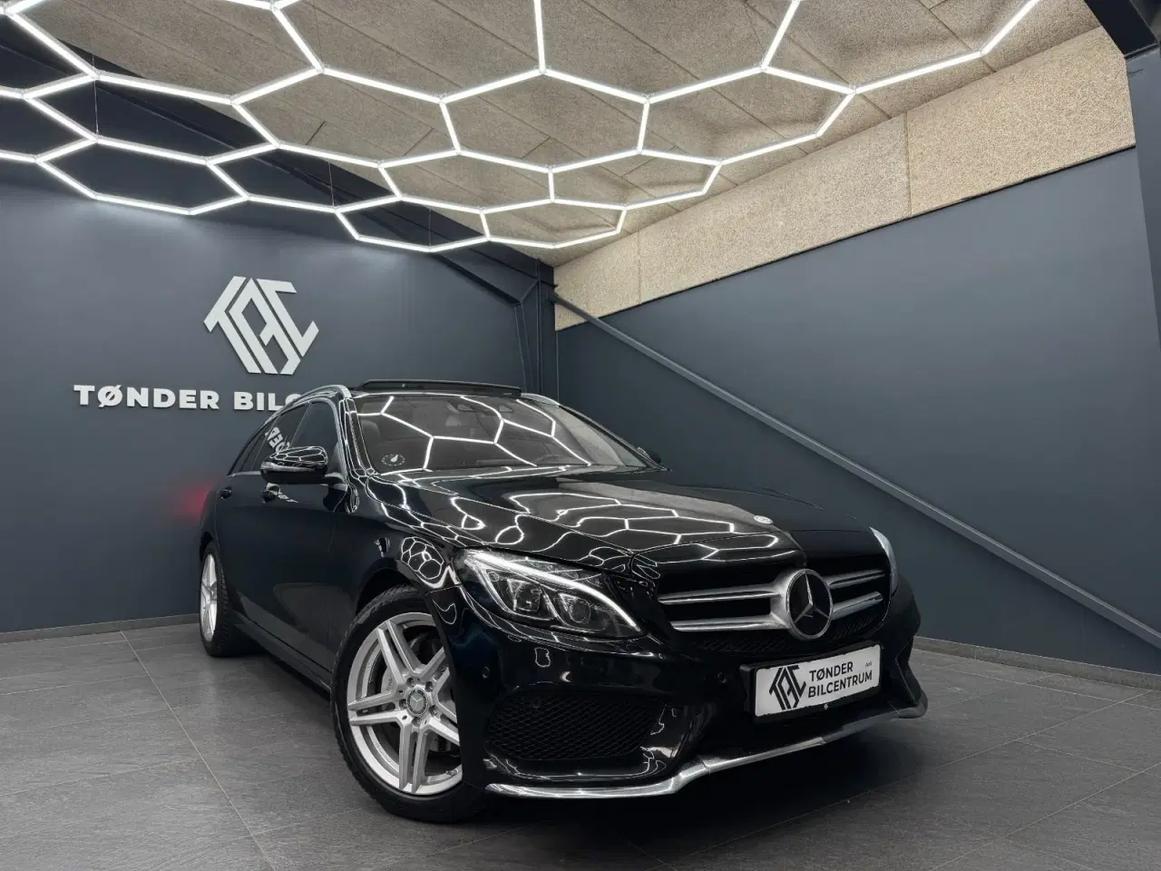 Billede 1 - Mercedes C220 d 2,2 AMG Line stc. aut.
