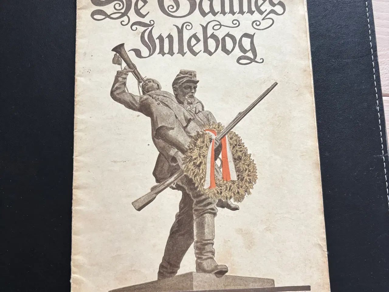 Billede 4 - Gl. julebøger mm.