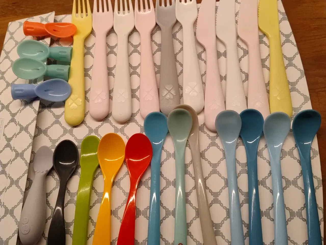 Billede 1 - 26 stk baby bestik 