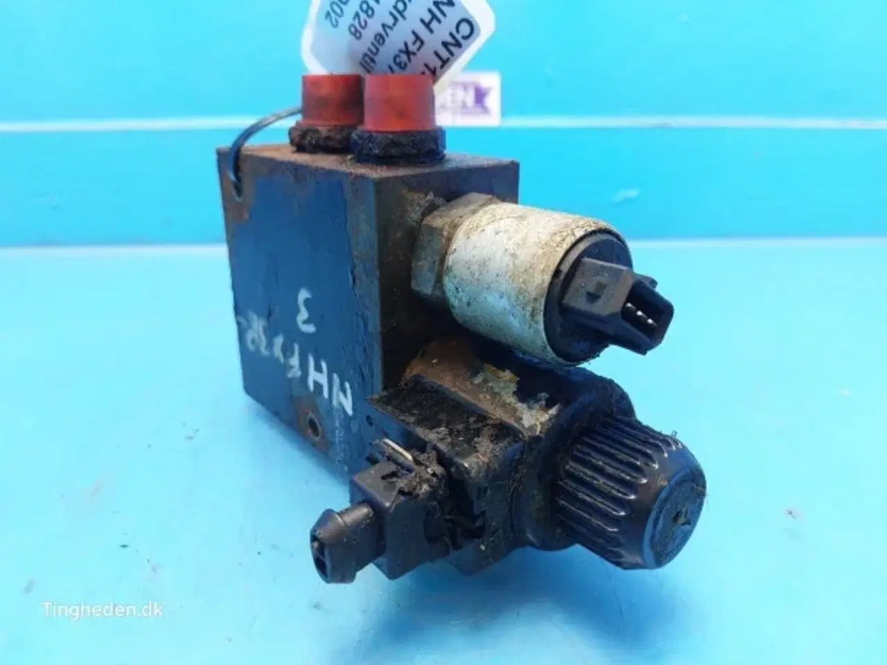 Billede 3 - New Holland FX375 Hydraulikventil 9831828