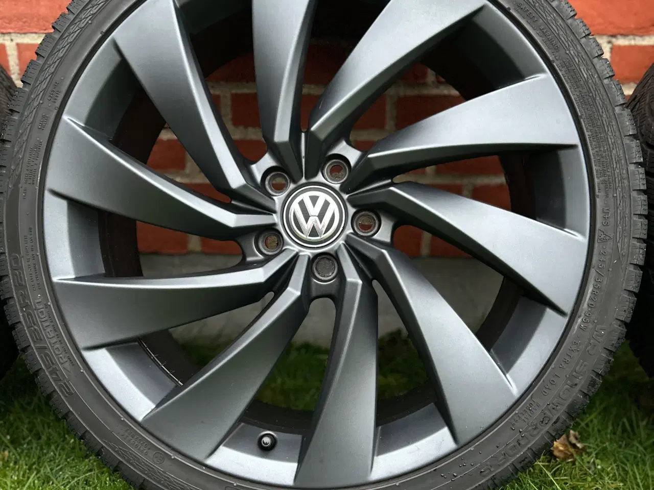 Billede 2 - Alufælge med vinterdæk