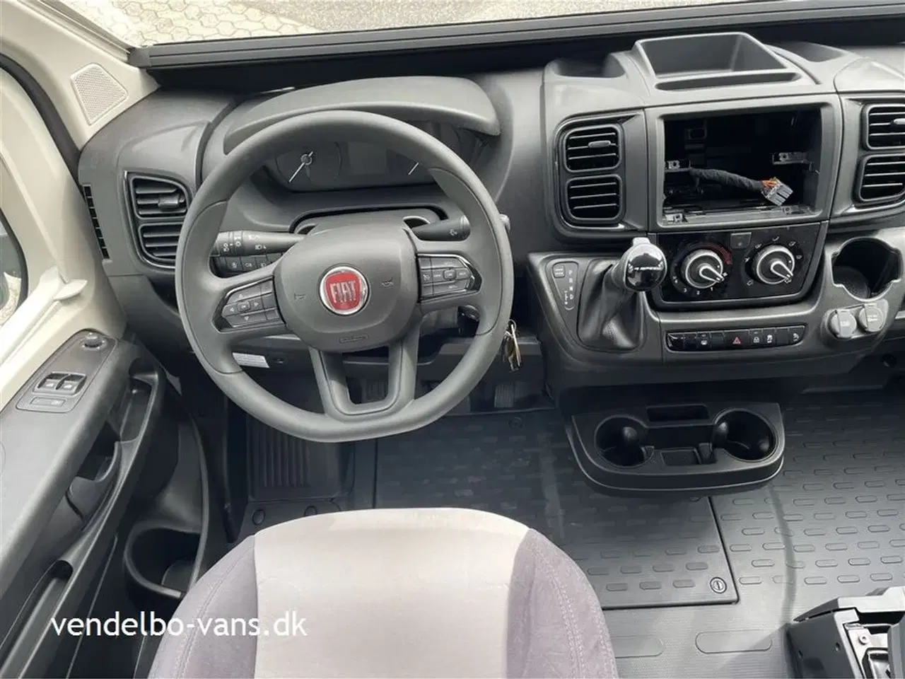 Billede 10 - 2024 - Rollerteam Livingstone Sport 6 Korteste model med enkeltsenge