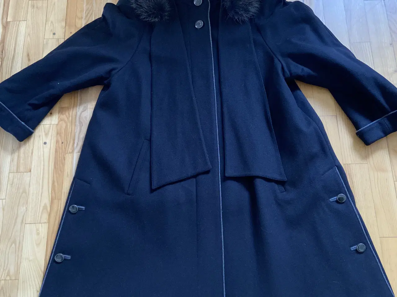 Billede 8 - Ny Steinbock uldfrakke med aftagelig pelskrave.