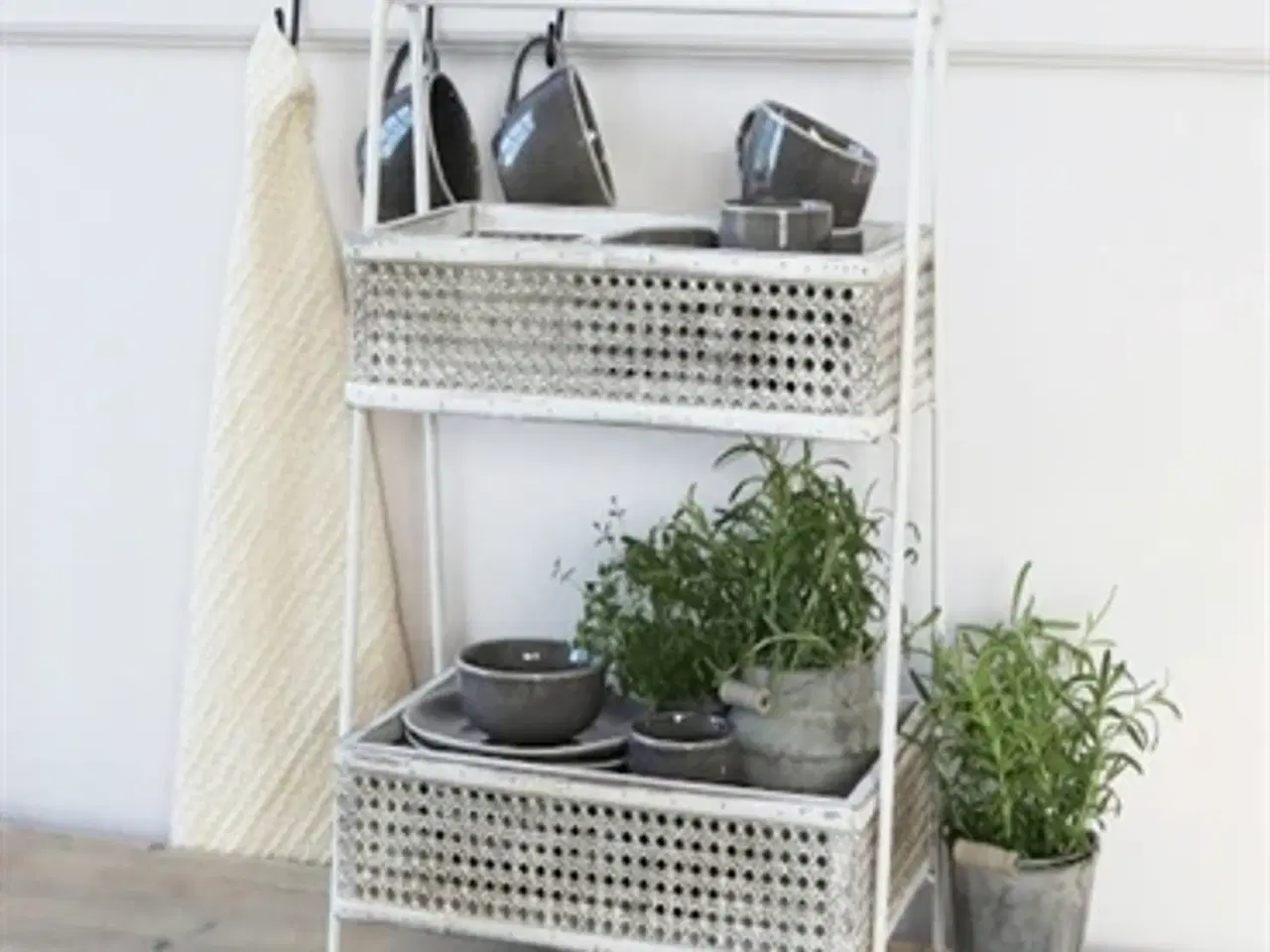 Billede 1 - Skøn rustik opsats med trækurve