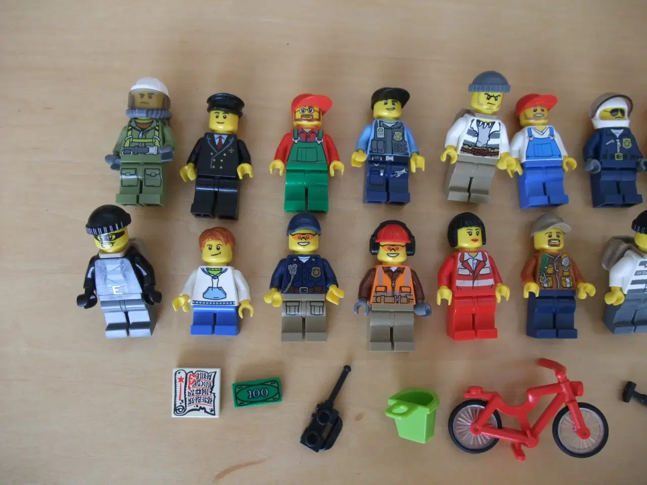 Billede 2 - Lego City Figurer+Tilbehør