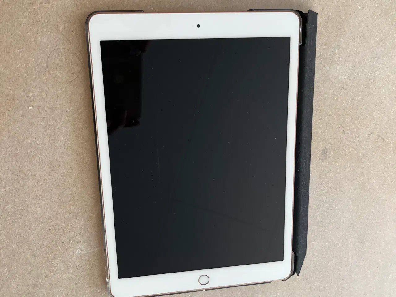 Billede 1 - Apple iPad Gen. 8 10.2" WiFi 32 GB Guld