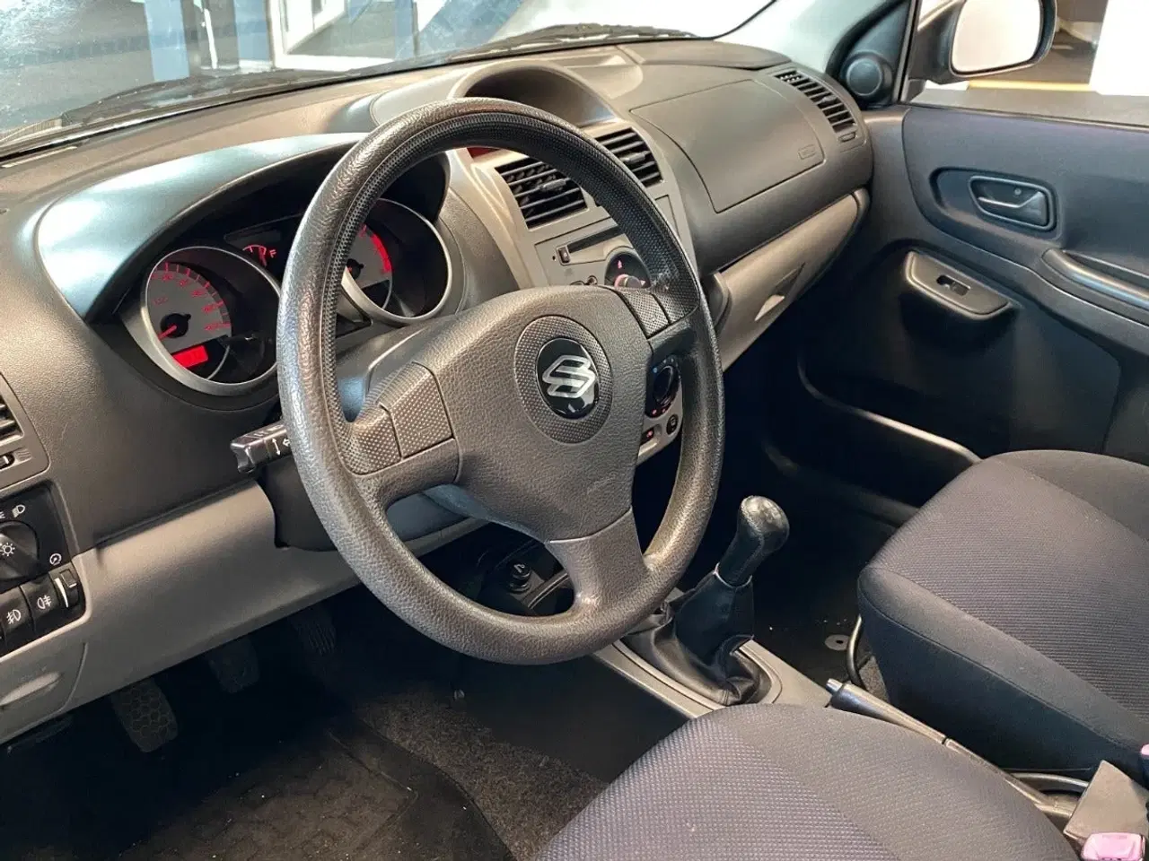 Billede 11 - Suzuki Ignis 1,3 GL