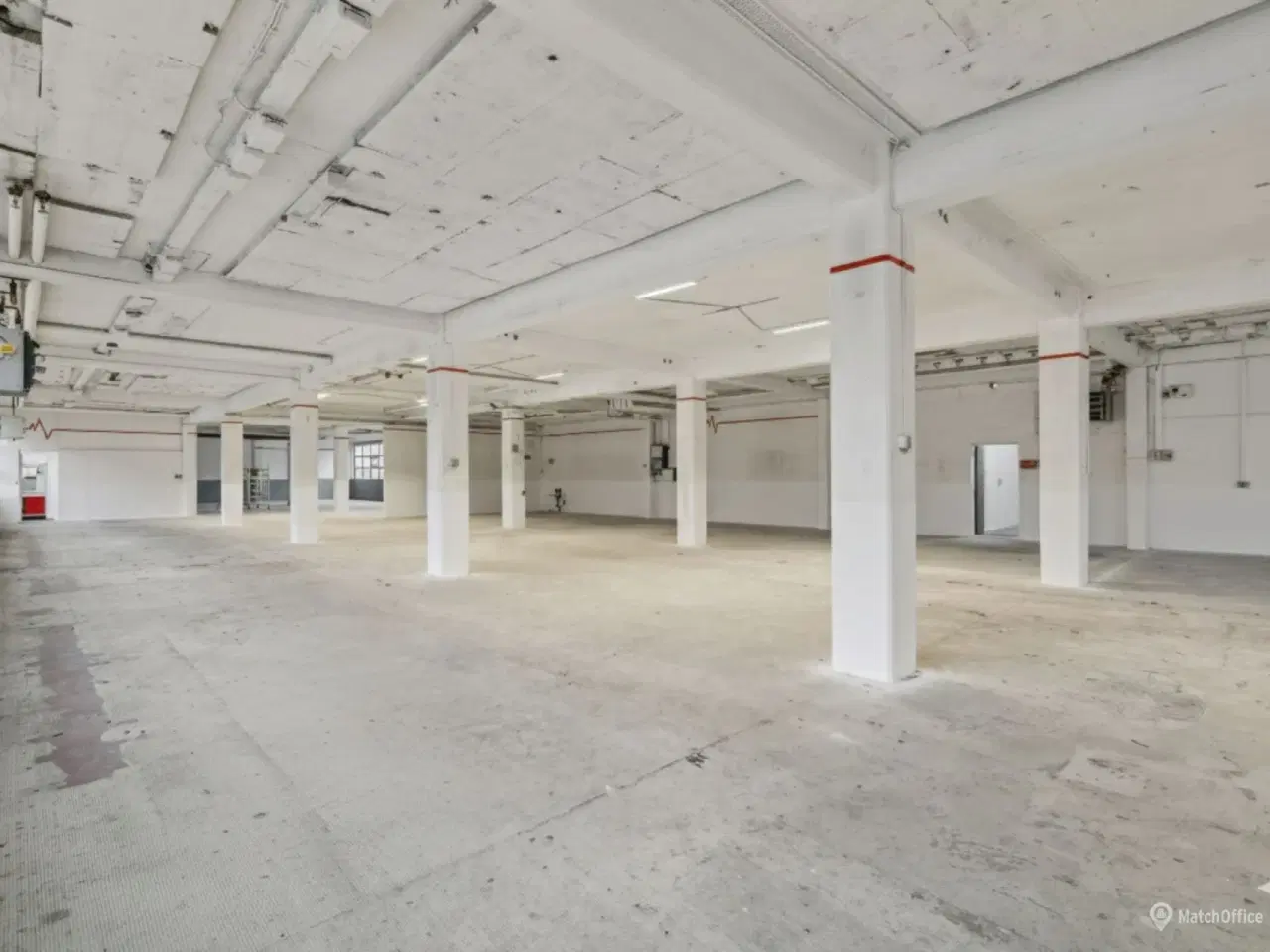 Billede 2 - 752 m² lager med port i Ballerup