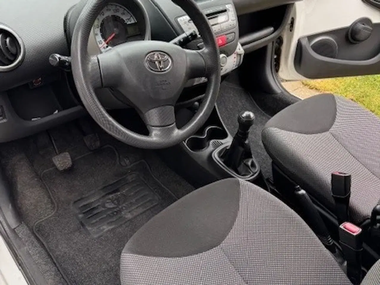 Billede 6 - Pæn Toyota Aygo 