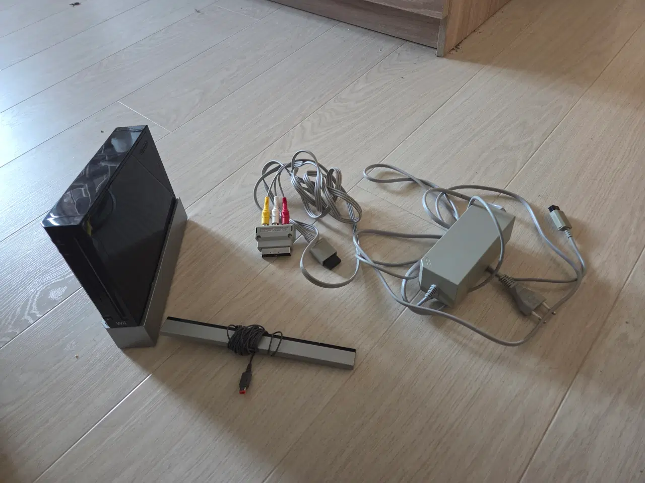 Billede 1 - Wii med spil og wii board