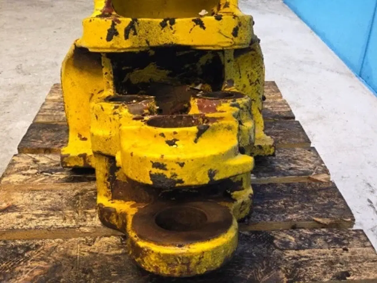 Billede 8 - New Holland LB115B Beslag 85803623