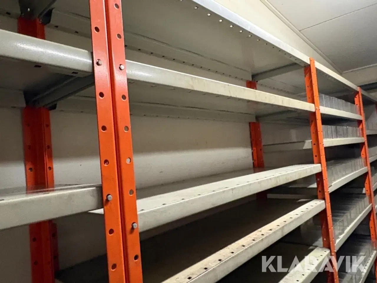 Billede 8 - Værkstedsreoler 23 sektioner +skab