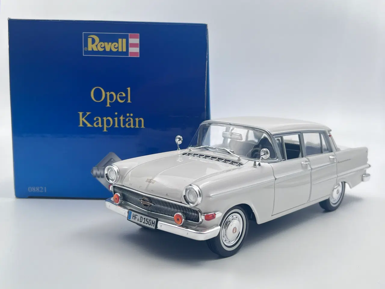 Billede 1 - 1960 Opel Kapitän P2 1:18  Flot og detaljeret