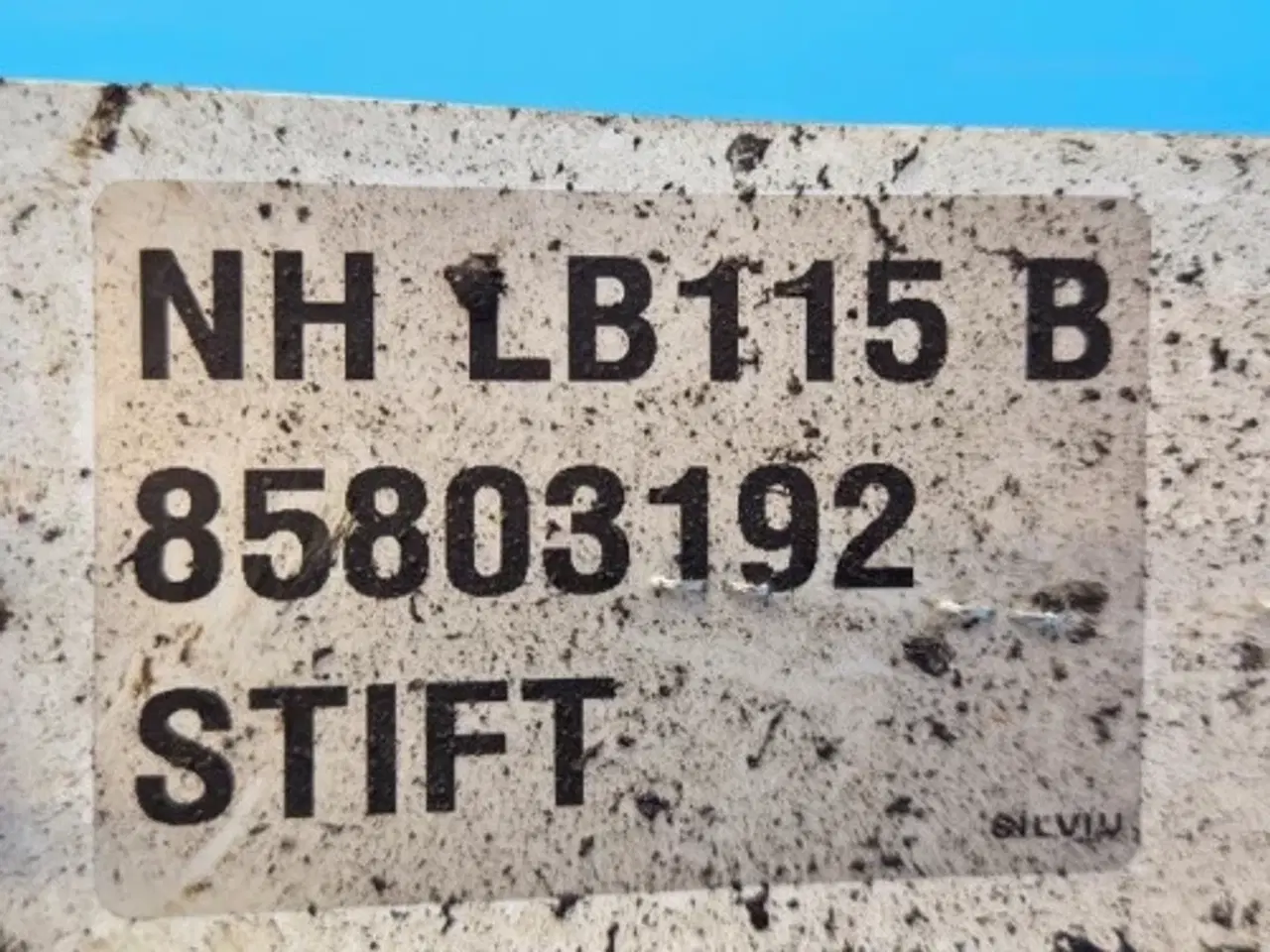 Billede 3 - New Holland LB115B Stift 85803192