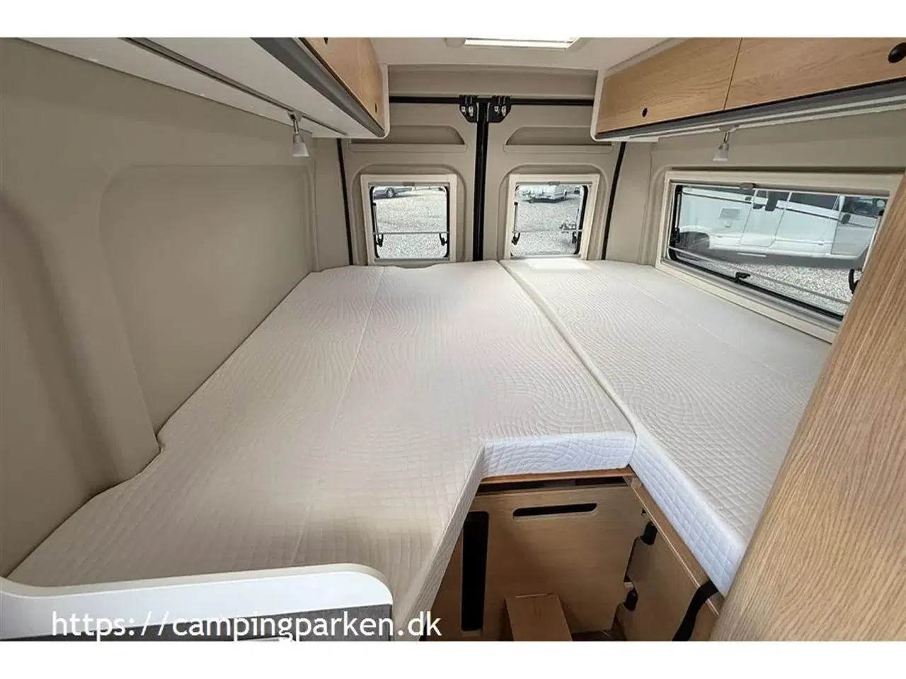 Billede 12 - 2025 - SunLight Campervan i Adventure, under 6 meter, sort metallic, automatgear og meget udstyr!