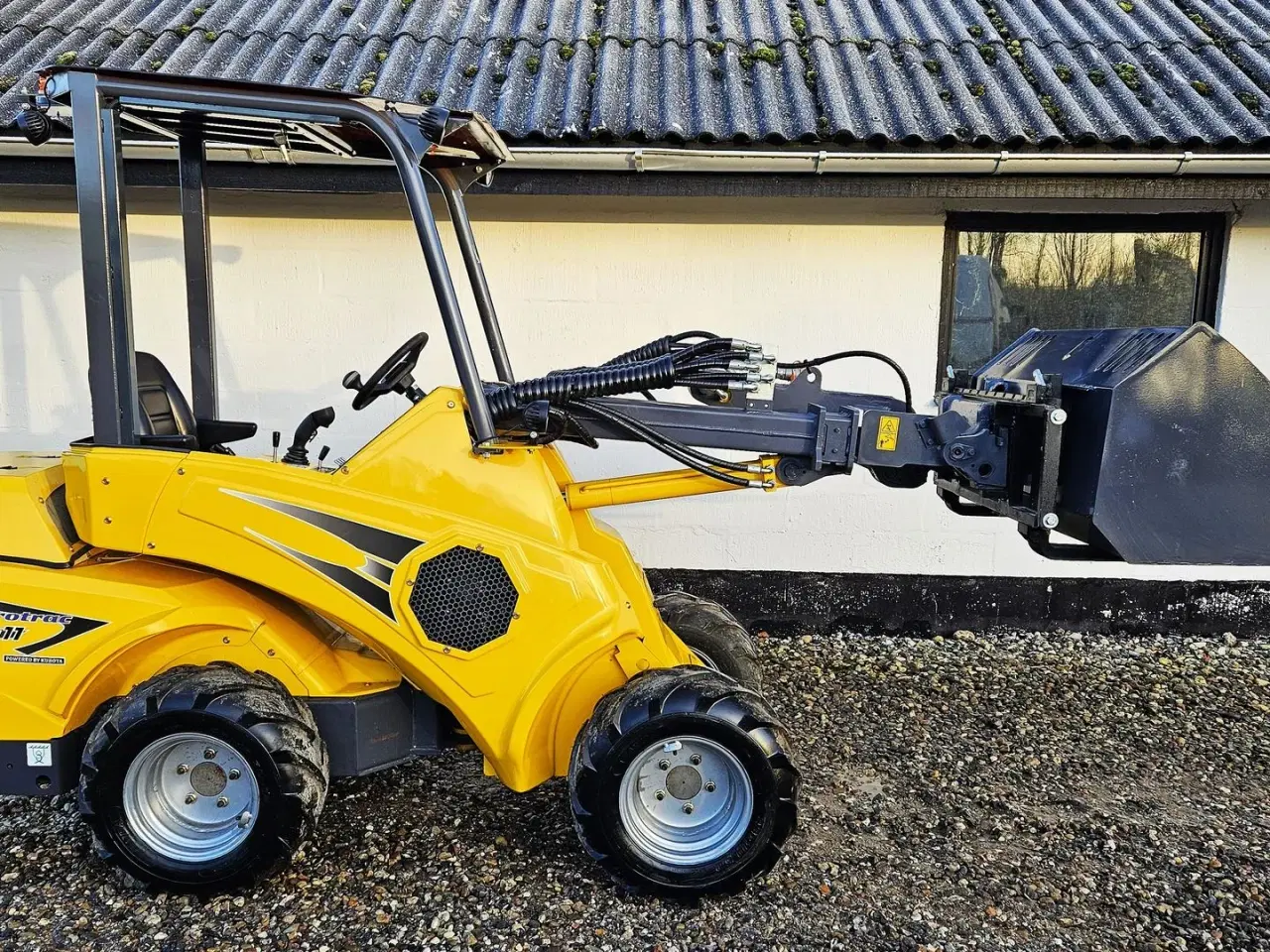 Billede 2 - Eurotrac T11 / fabriksny / teleskoparm / Kubota motor