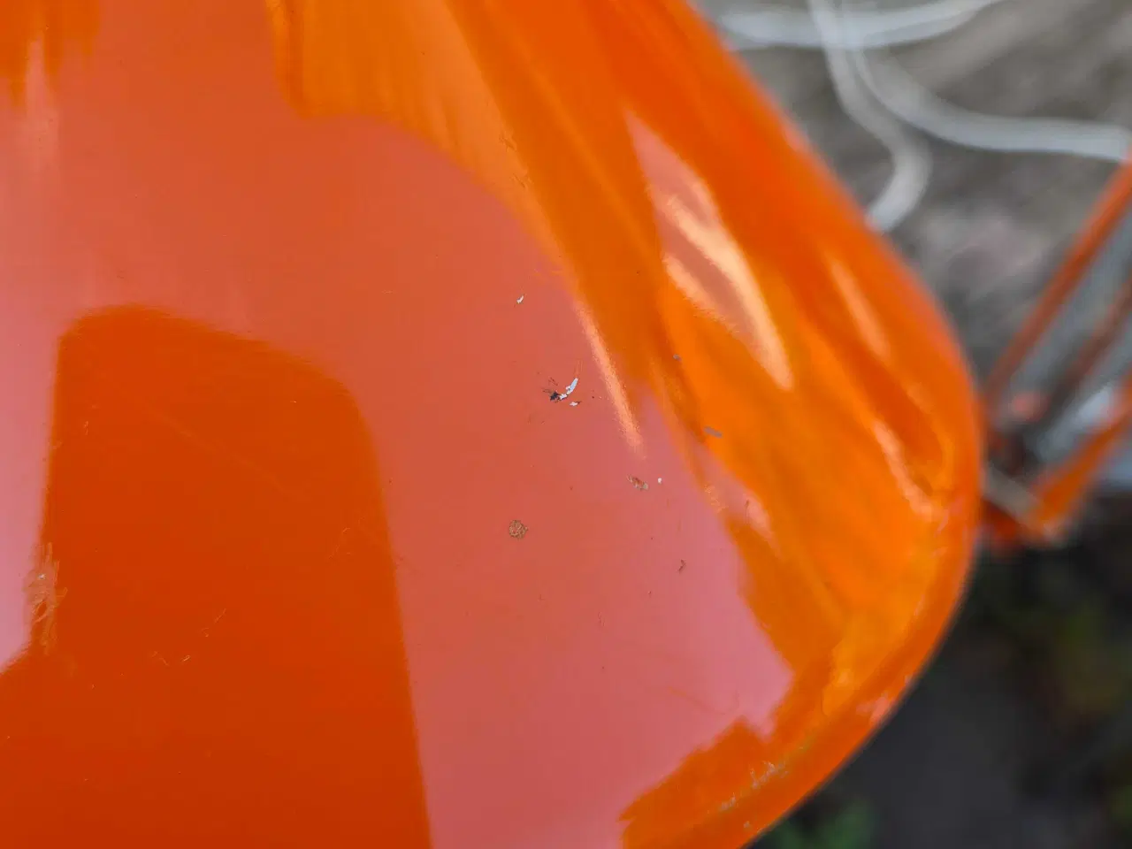Billede 4 - Dejlig orange arkitektlampe i solidt dansk design 