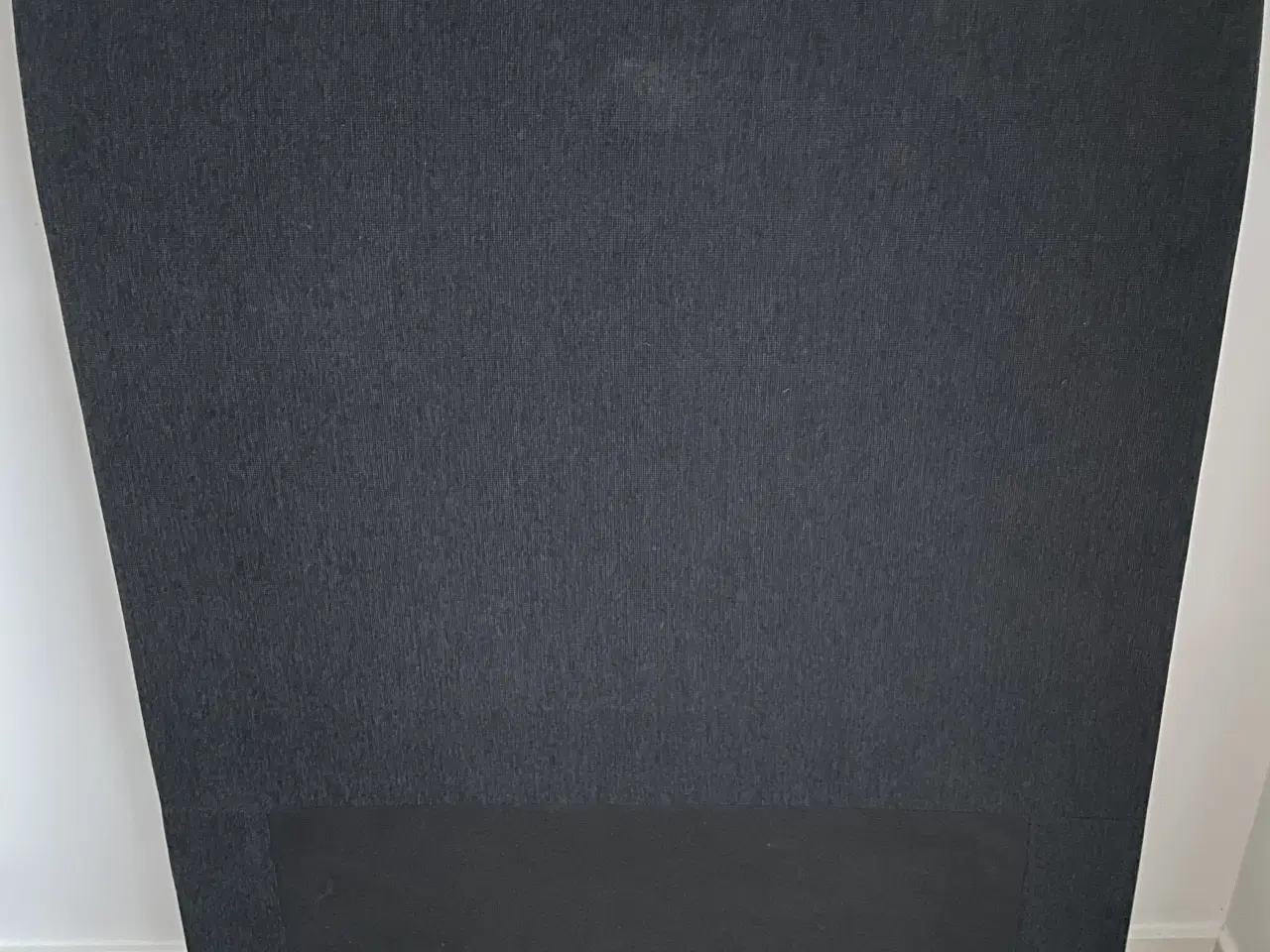 Billede 1 - Sort sengegavl til enkeltseng