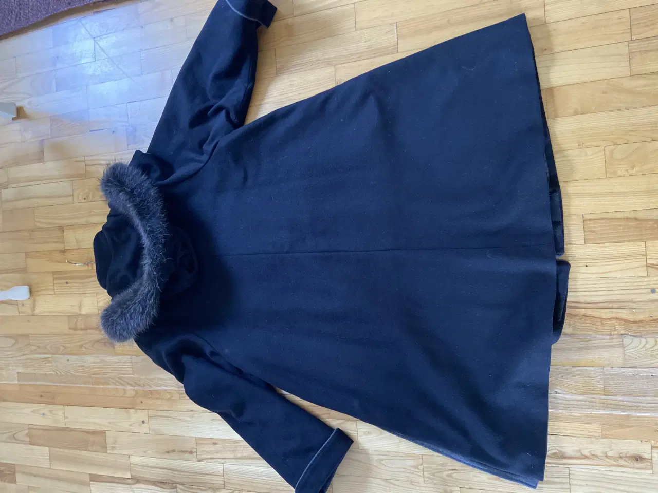 Billede 10 - Ny Steinbock uldfrakke med aftagelig pelskrave.