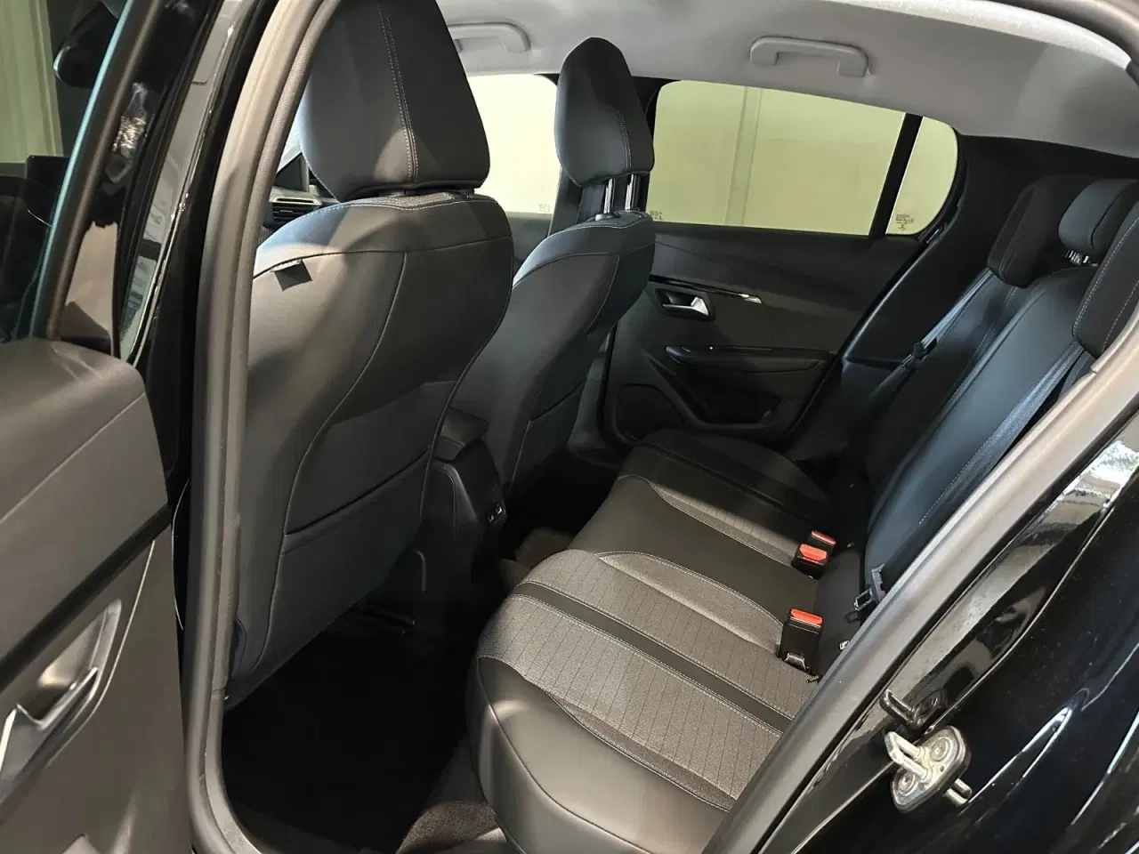Billede 15 - Peugeot 208 1,2 PureTech 100 Allure