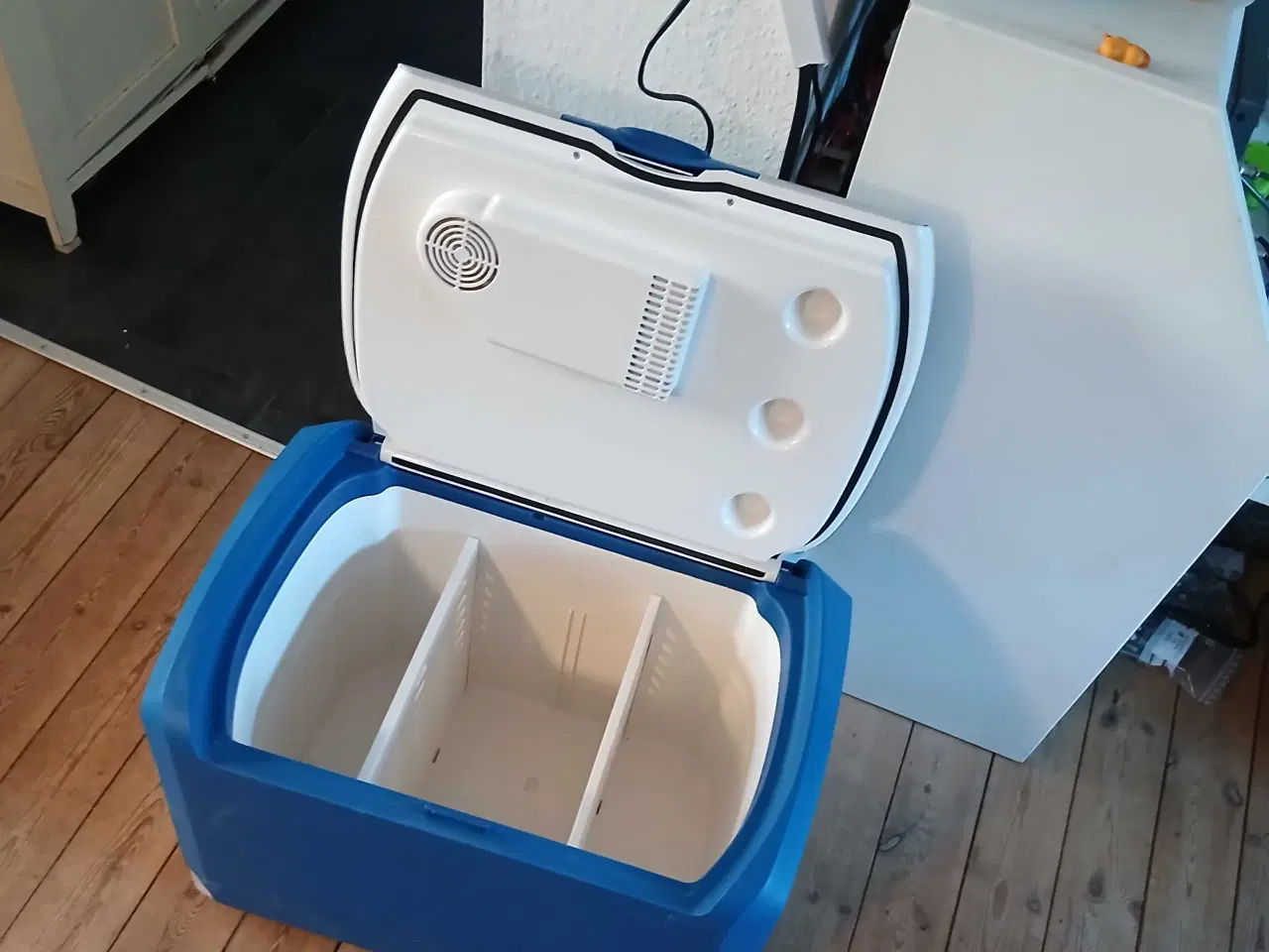 Billede 1 - Køle boks elektrisk