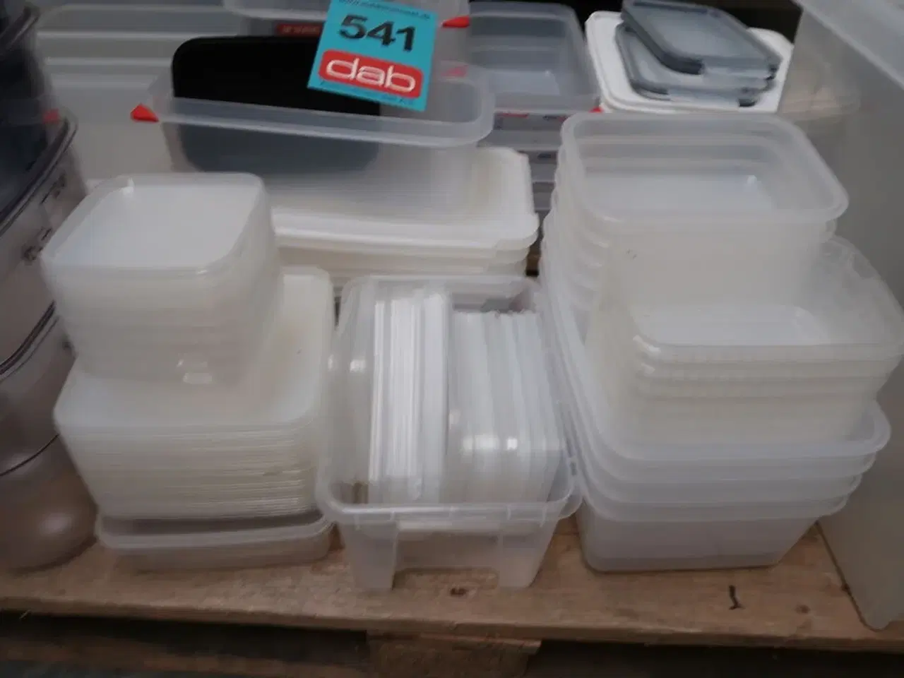 Billede 2 - Stort parti Plastkantiner m.m.