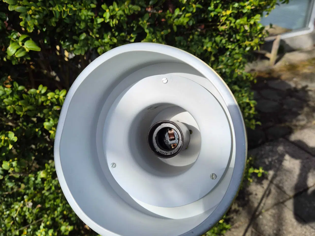 Billede 14 - Elegant og praktisk gulvlampe i messing