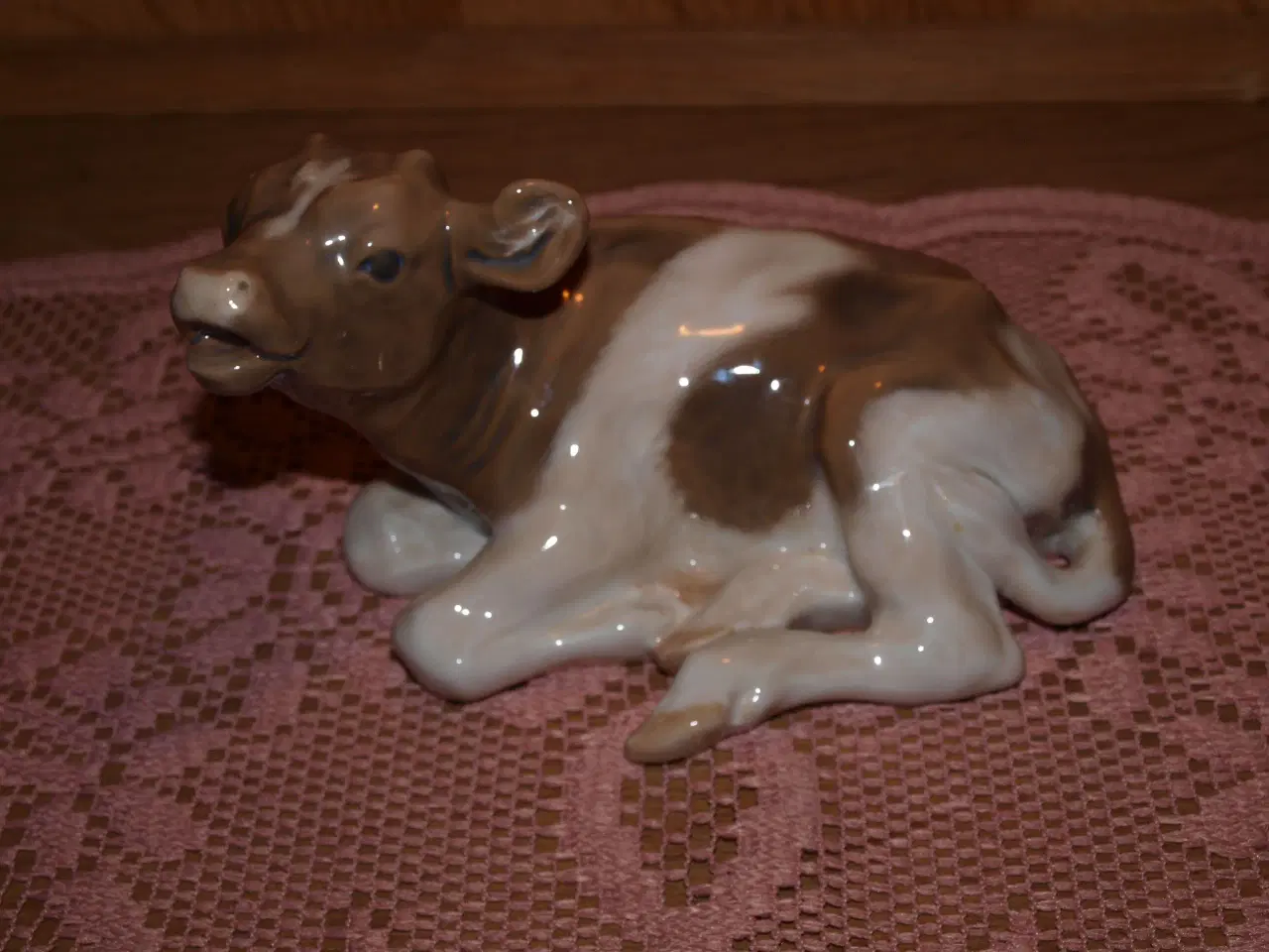 Billede 1 - Liggende kalv