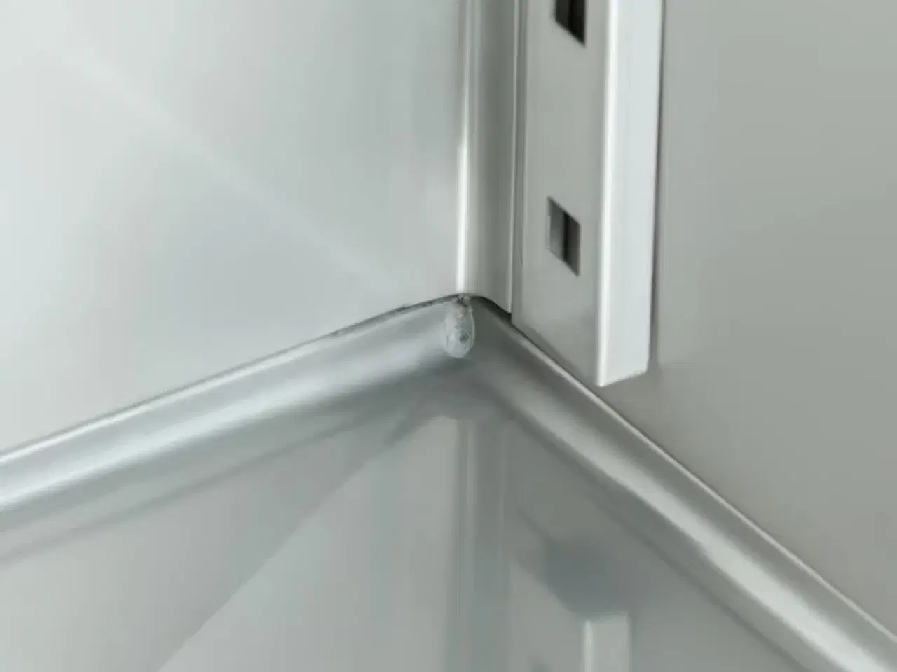 Billede 11 - Industrifryser 1400 Liter- 2 døre i rustfrit stål