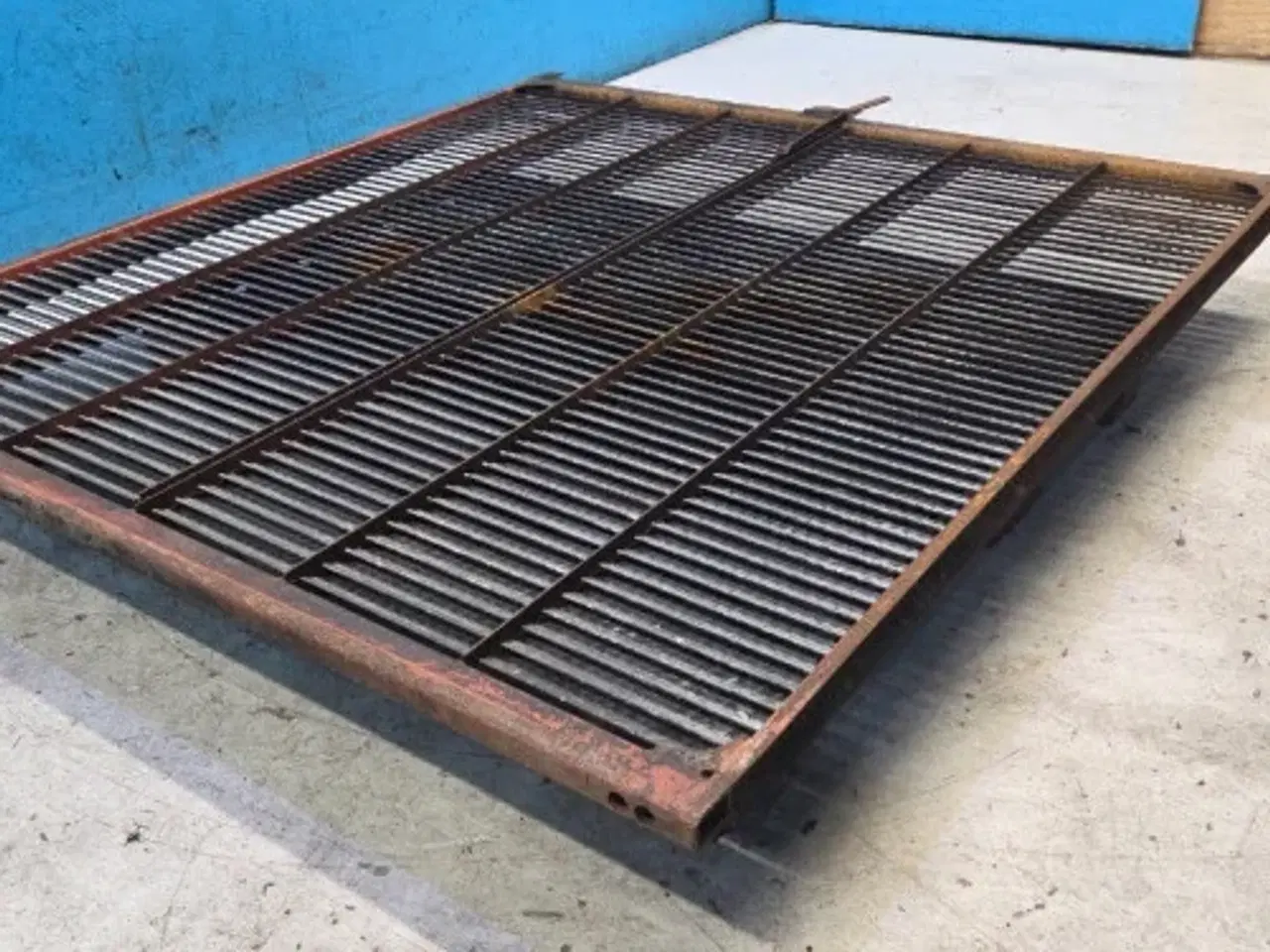 Billede 13 - Case 2388 Undersold 1322464C7  (2)