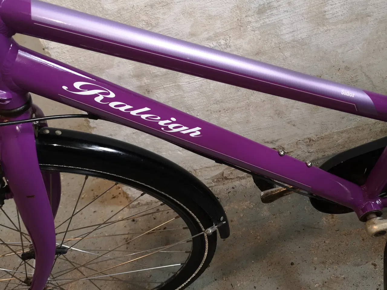Billede 6 - RALEIGH 28"  52cm lila  7 gear..  baglygter 