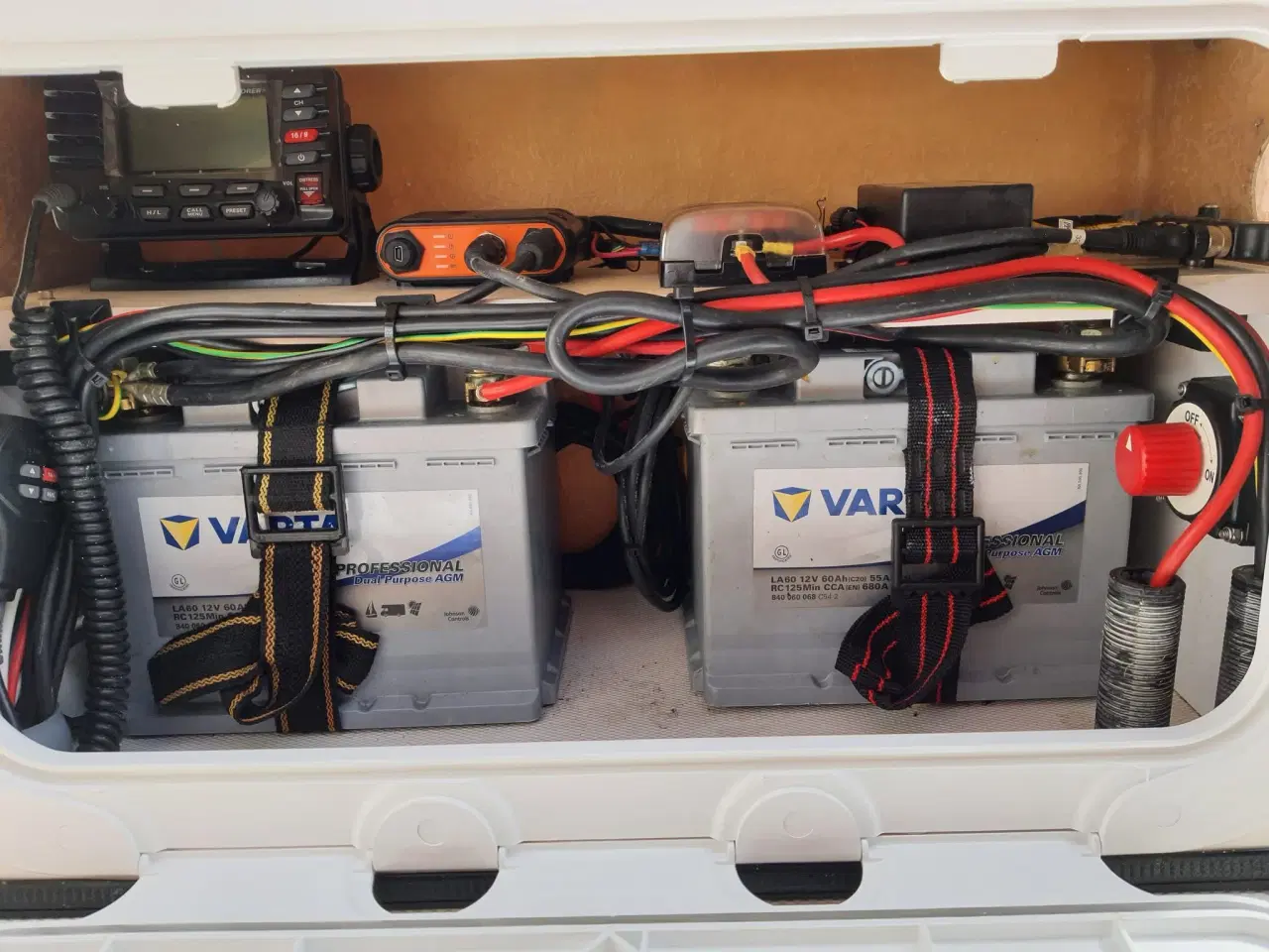 Billede 11 - Veludstyret motorbåd, Honda 80 HK 2018